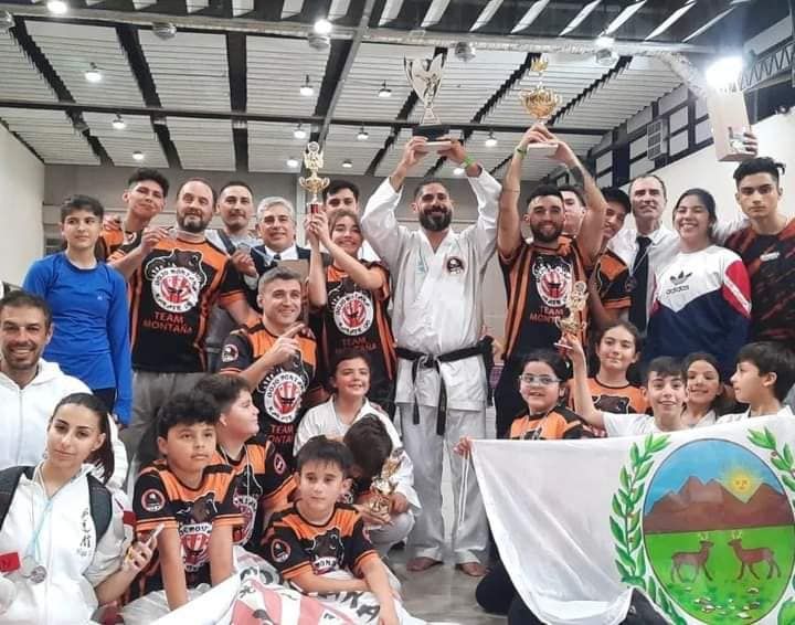 Gran actuación de los karatecas de la provincia en San Francisco