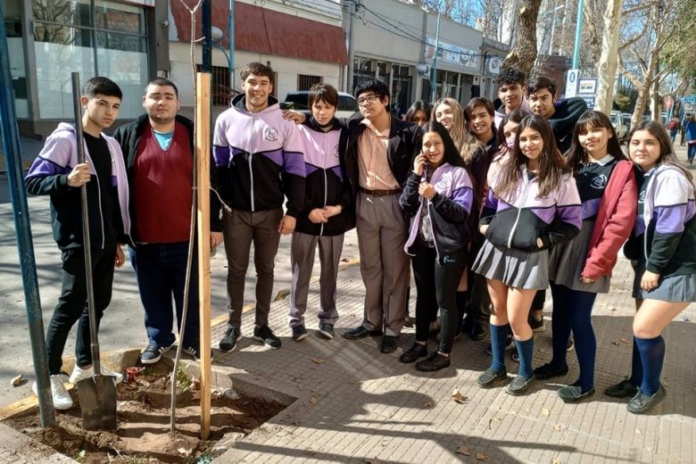 Se concientiza en acciones ecológicas en instituciones educativas 