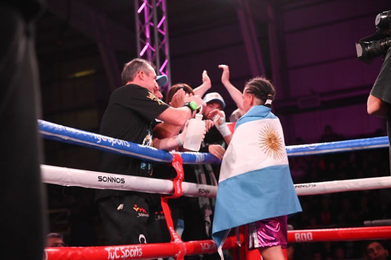 "La Princesita" retuvo el título mundial 