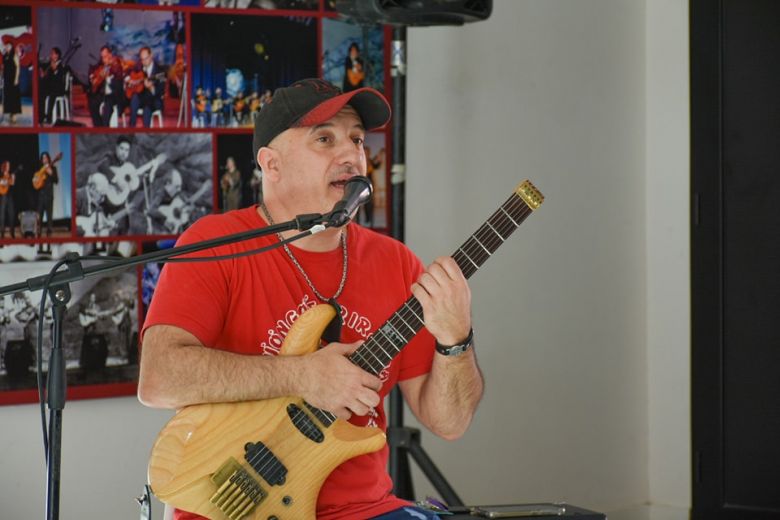 Juampy Juárez brindó una clínica de improvisación