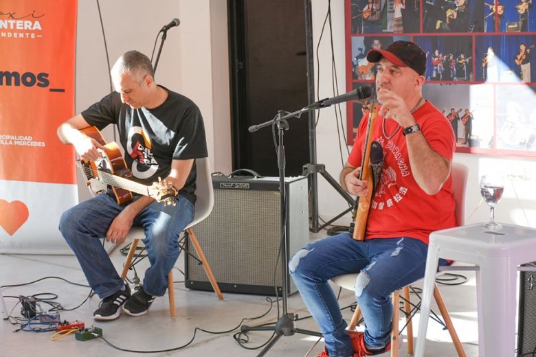 Juampy Juárez brindó una clínica de improvisación