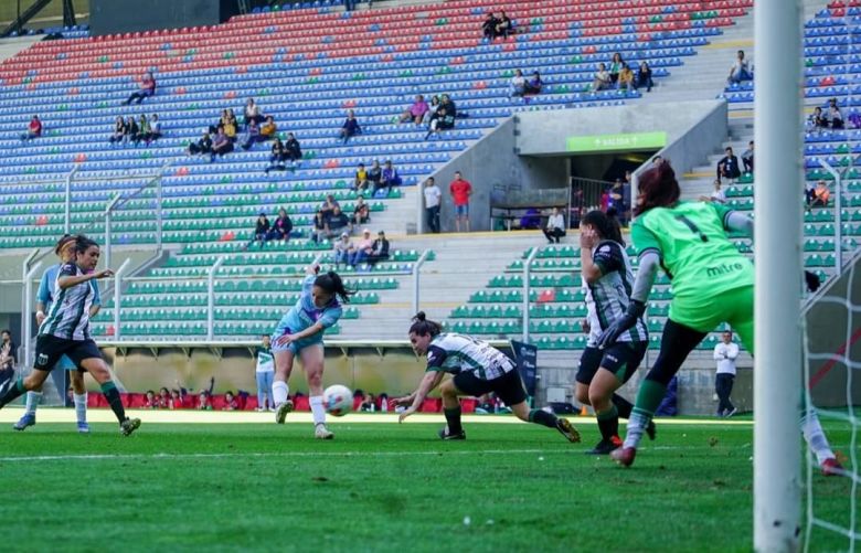 Impresionante goleada de San Luis FC a Nueva Chicago