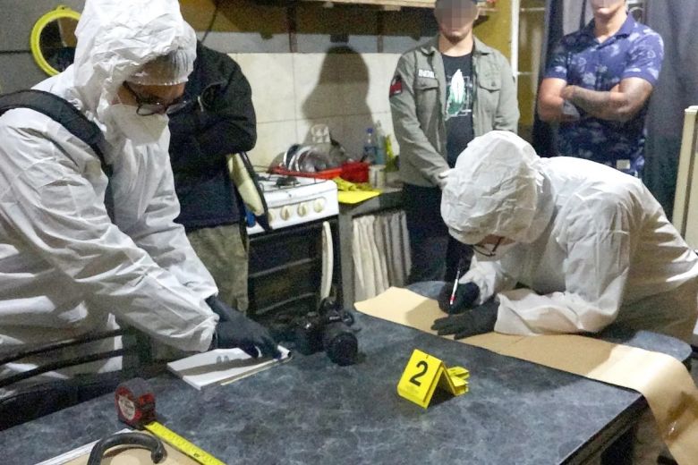 Allanaron la casa del exnovio de Brenda Uliarte y secuestraron la bolsa que llevaba el día del atentado