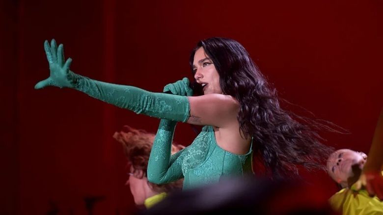 Dua Lipa la rompió en el Campo Argentino de Polo