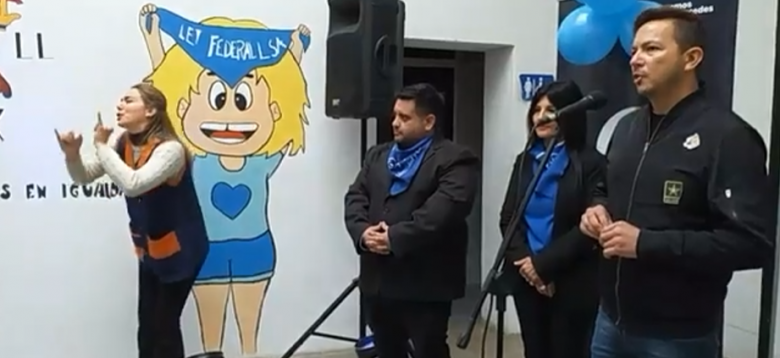 Inauguran un mural en conmemoración del Día Nacional de las Personas Sordas 