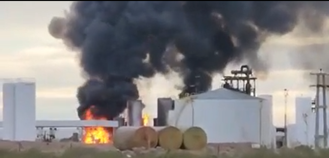 Explotó una refinería de Plaza Huincul