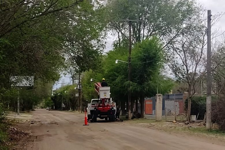 Más alumbrado público para calle La Fortuna