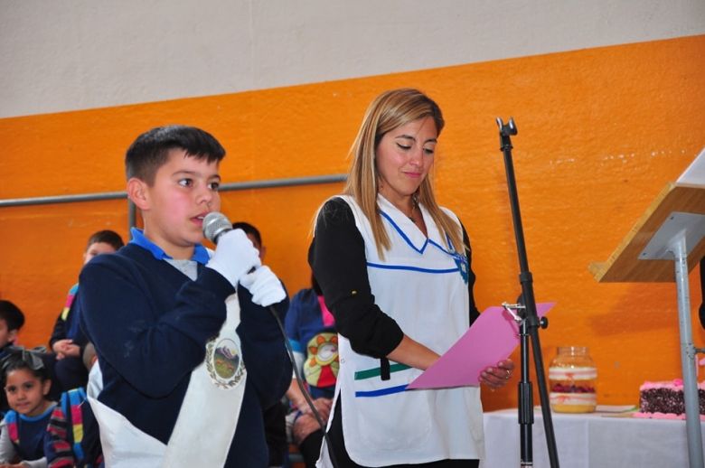 La escuela Raúl B. Díaz celebró su cumpleaños a lo grande