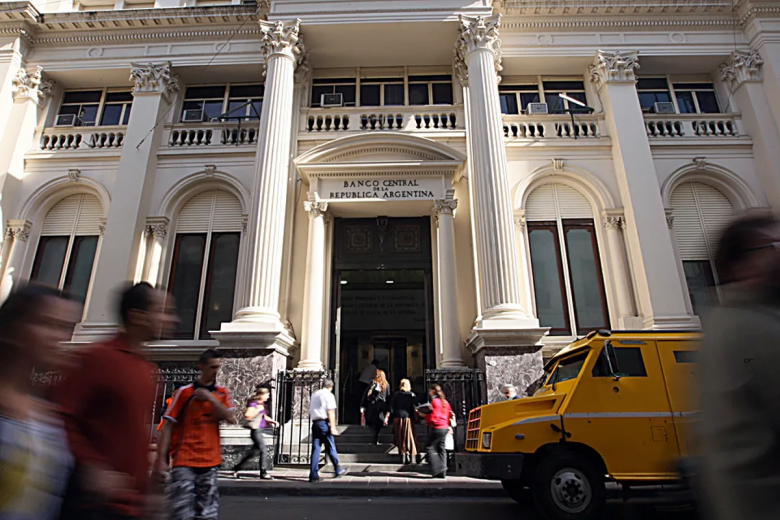 Desde que finalizó el dólar soja, el Banco Central ya perdió US$940 millones de sus reservas en intervenciones en el mercado