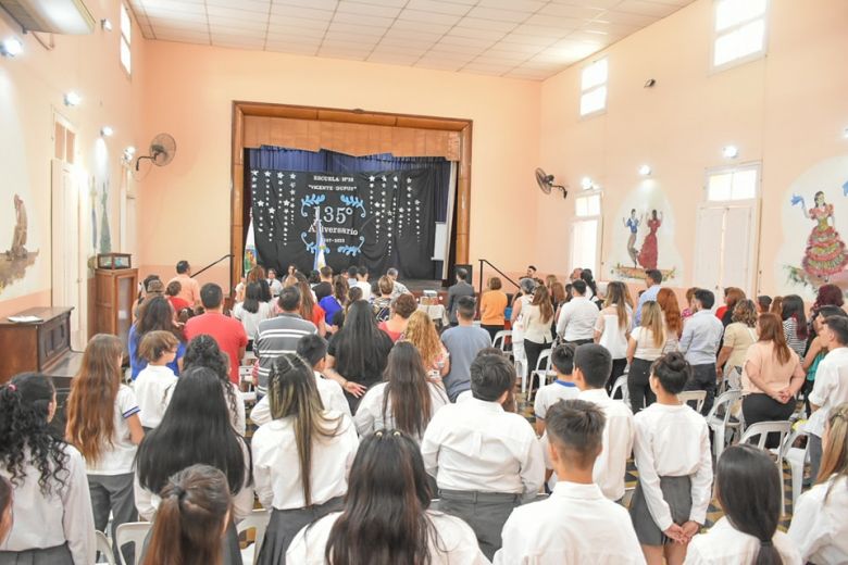 La Escuela Vicente Dupuy celebró sus 135 años de historia 