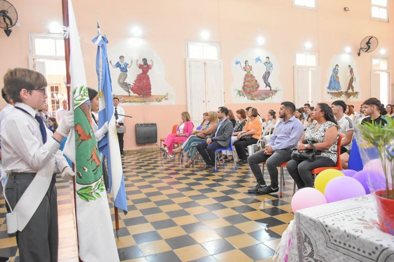 La Escuela Vicente Dupuy celebró sus 135 años de historia 