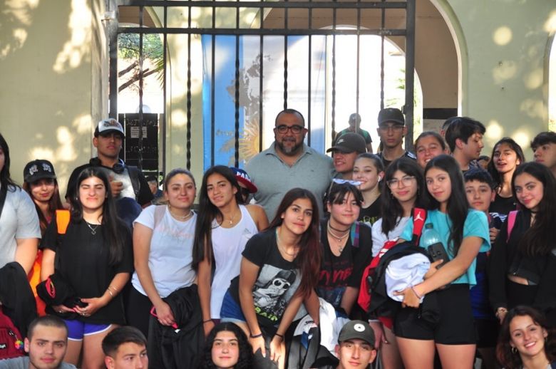 Maximiliano Frontera dio la bienvenida a estudiantes del Colegio Nacional 