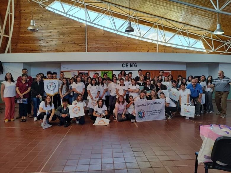 Alumnos de Villa Mercedes promocionaron la ciudad en El Volcán