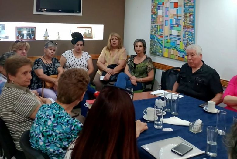 Concejales recibieron a integrantes del Consejo Municipal de Adultos Mayores 