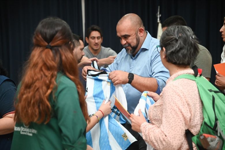 El municipio continúa acompañando a las promos de la ciudad