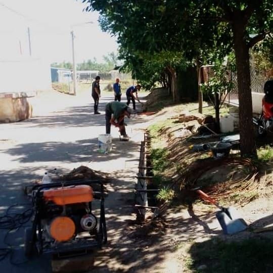 Continúan los trabajos de mantenimiento en calles y espacios públicos