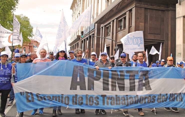 Continúa el paro de los trabajadores del INTA