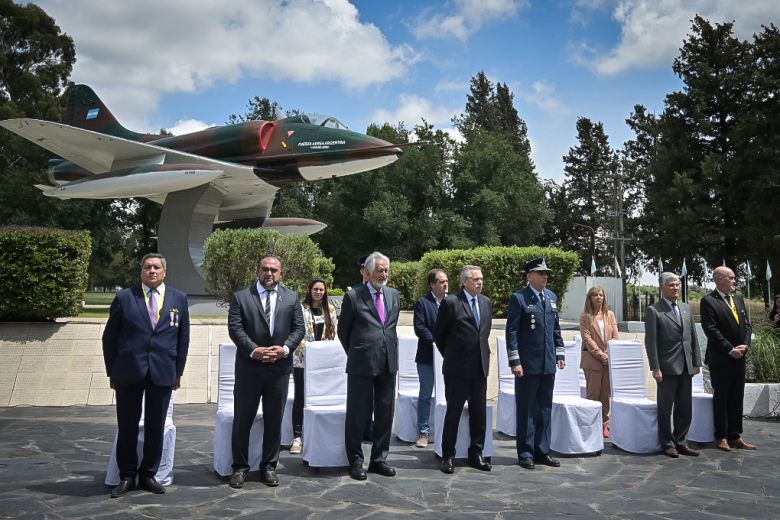 El presidente recibió las llaves de Villa Mercedes