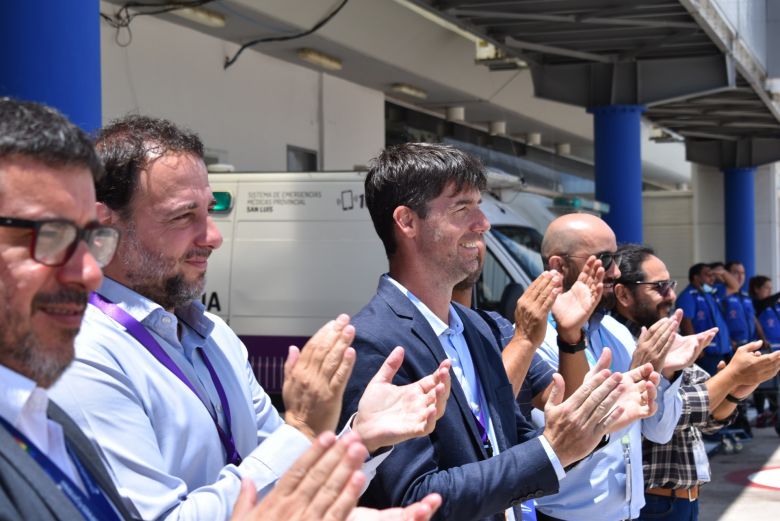 Llegó el primer vuelo regular de Aerolíneas Argentinas al Aeropuerto Valle del Conlara