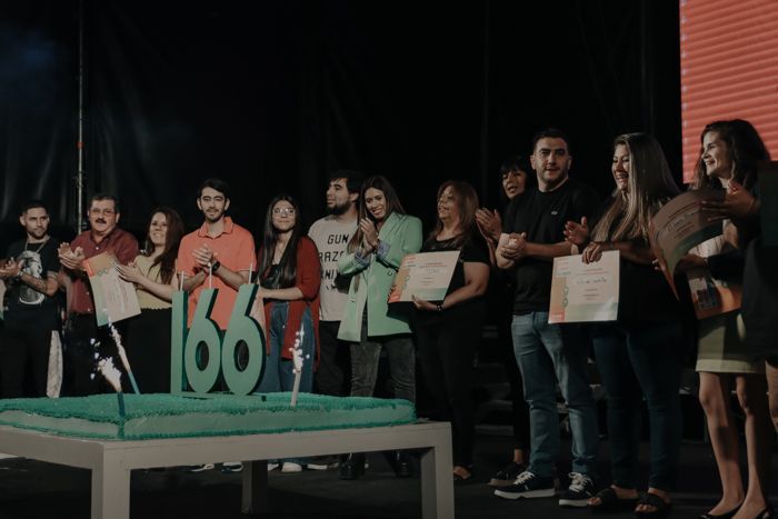 Los jóvenes le cantaron a Villa Mercedes en su aniversario 