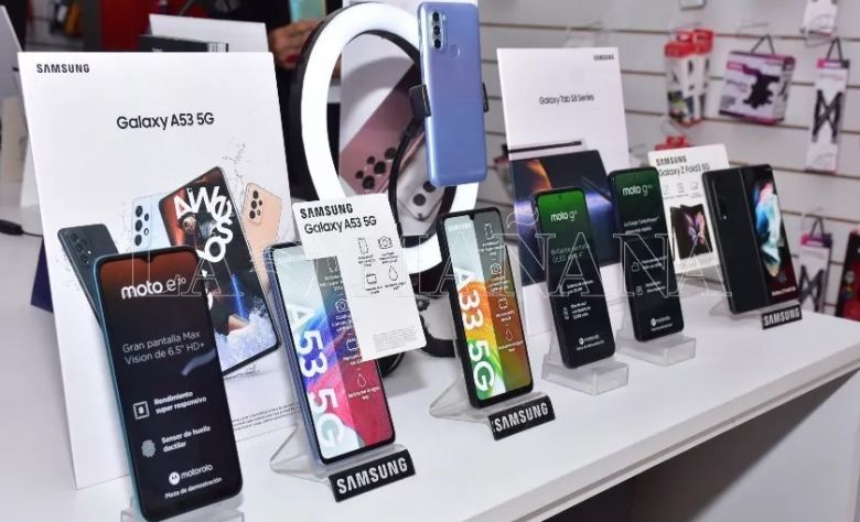 Ahora 10: el Gobierno lanzó un programa para la compra de celulares