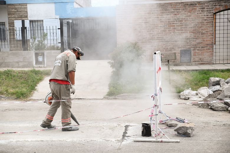 Se está reparando el pavimento en la zona oeste de la localidad