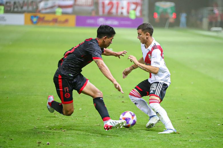 Unión La Calera de Chile dio la sorpresa y le ganó a River por penales