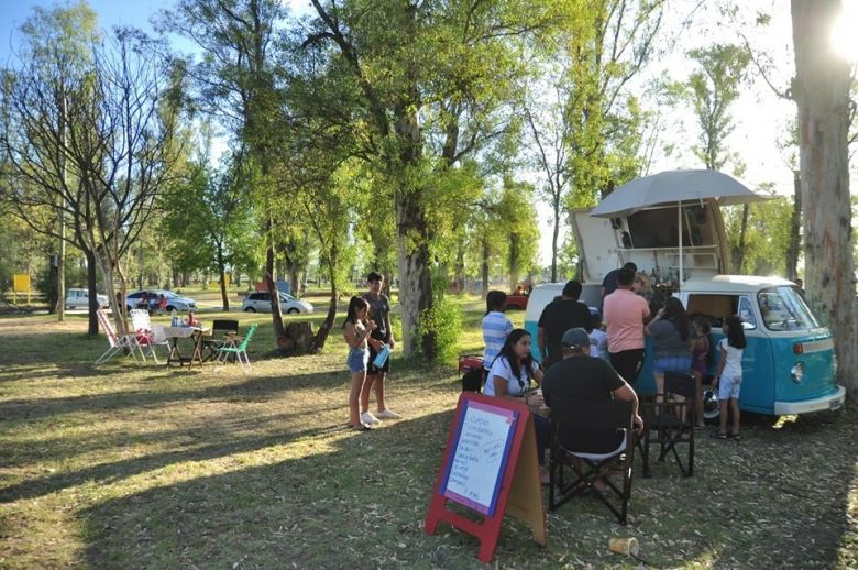 Las familias y grupos de amigos disfrutaron la navidad en El Lago 