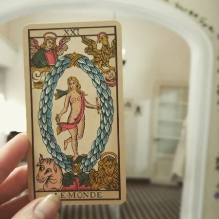 El Tarot: La Biblia Silenciosa