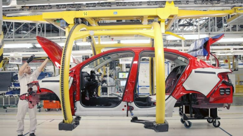 Empresas automotrices que aumenten exportaciones no pagarán retenciones