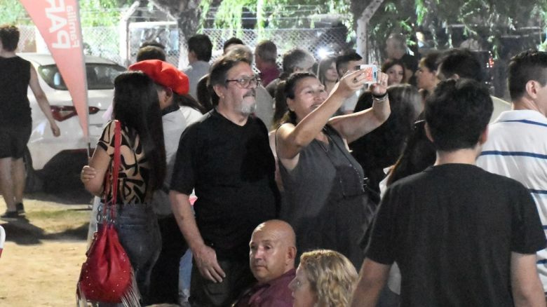 Música, baile y gastronomía a orillas del río Conlara