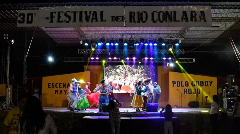 Música, baile y gastronomía a orillas del río Conlara