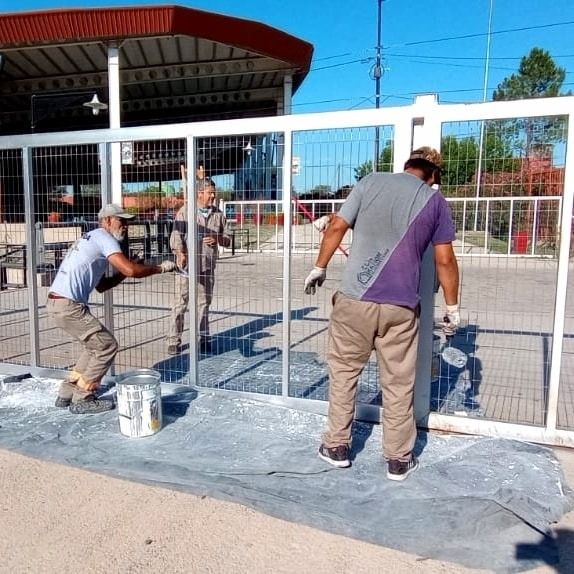 Continúan los trabajos de mantenimiento en el complejo de Calle Angosta
