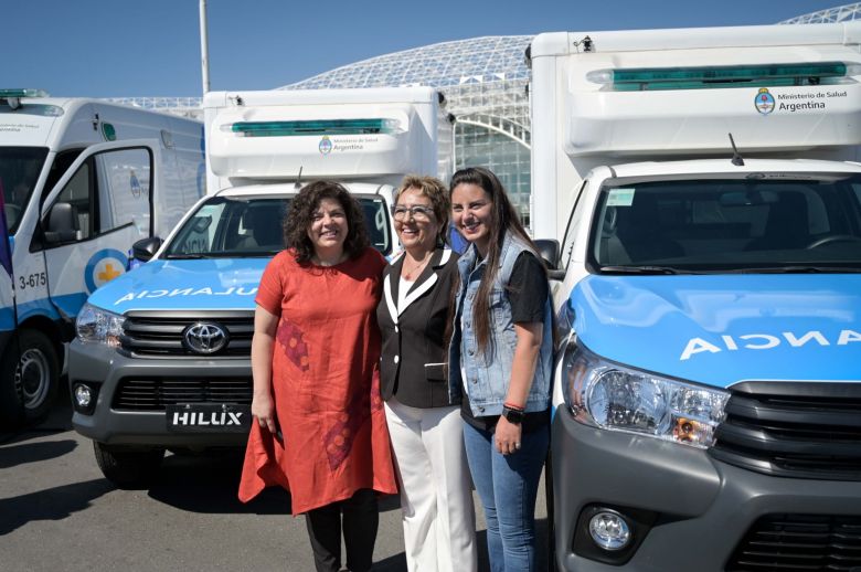 El Gobierno nacional le entregó a la Provincia nueve ambulancias de traslados, cuidados críticos y 4×4