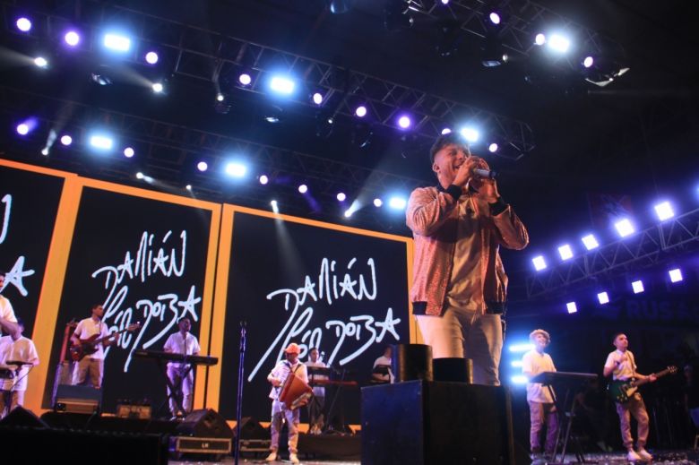 Los Palmeras y Damián Córdoba le pusieron ritmo a la décima noche de Jesús María