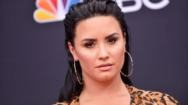 Demi Lovato censurada: prohibieron un afiche de promoción por ser ofensivo para los cristianos