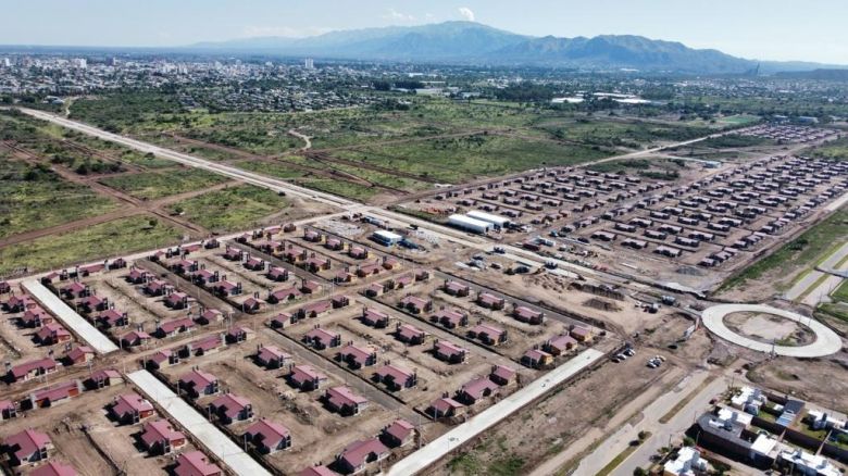 La extensión de la avenida Lafinur avanza rápidamente y ya se trabaja en las rotondas