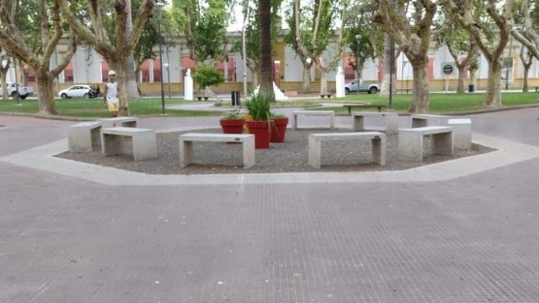 Se realizaron trabajos de mantenimiento en la plaza Lafinur