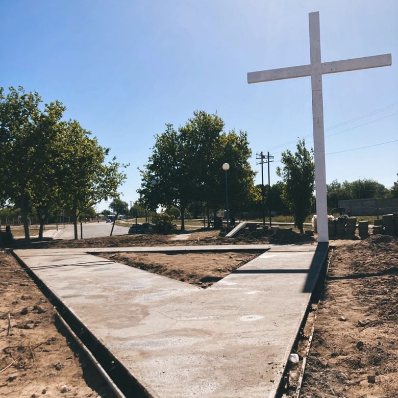 Avanzan las obras en las plazas Teodoro Fels y de la Santa Cruz