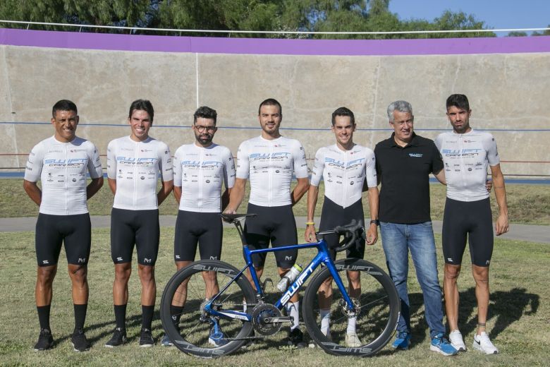 El Swift Carbon de Brasil ya está en San Luis a la espera de la Vuelta del Porvenir