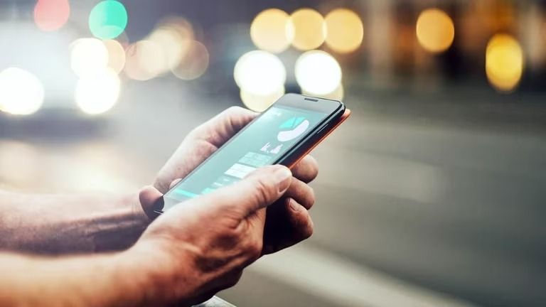 Cómo hacer para no aparecer en línea en WhatsApp, Instagram, Facebook Messenger y Telegram