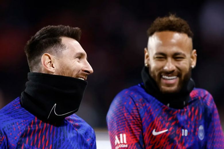 Lionel Messi fue a la fiesta de cumpleaños de Neymar y se sacó una foto junto a una leyenda del deporte