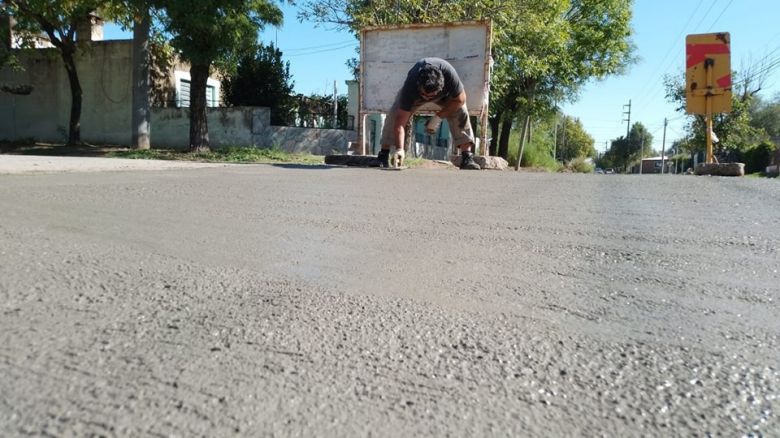 Avanzan con los arreglos de pavimento en la ciudad de Villa Mercedes 
