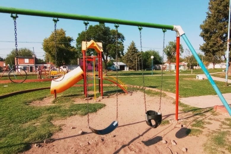 Avanzan con los trabajos de mantenimiento en calles y espacios públicos