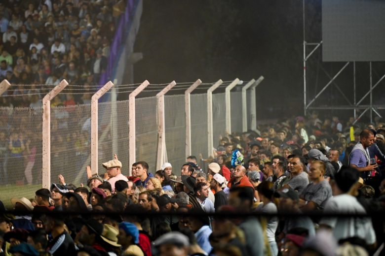 El gobernador compartió con más de 50 mil puntanos y turistas la segunda noche del Caldenazo