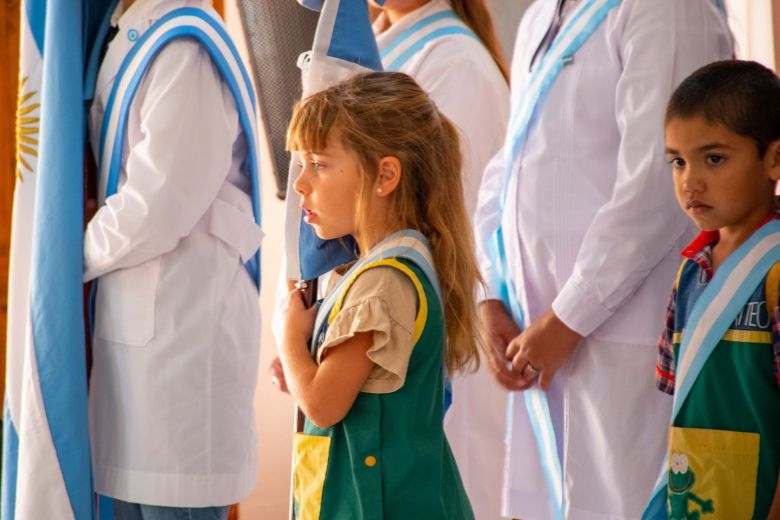 Con gran expectativa, comenzaron las clases en toda la provincia 