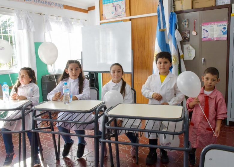 Con gran expectativa, comenzaron las clases en toda la provincia 