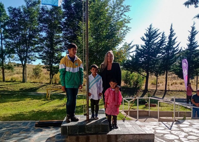 Con gran expectativa, comenzaron las clases en toda la provincia 