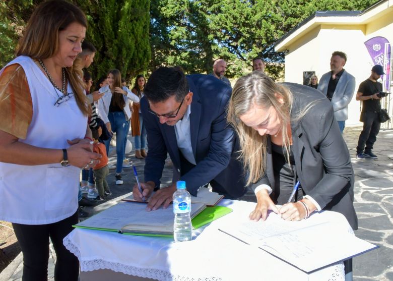 Con gran expectativa, comenzaron las clases en toda la provincia 