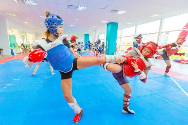 En el Campus de la ULP se perfeccionan 150 taekwondistas